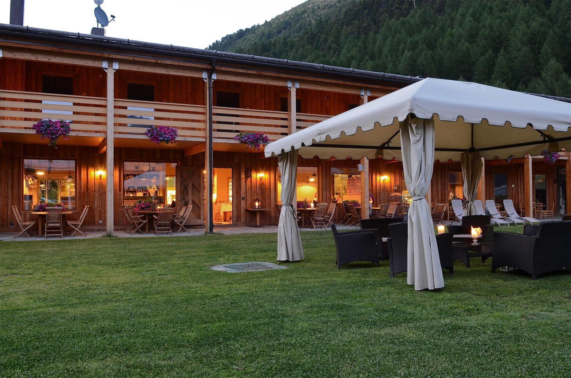 La Tresenda Hotel And Mountain Farm ลีวินโญ ภายนอก รูปภาพ